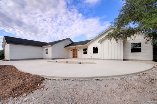 431 Lets Roll Dr, Fischer, TX, 78623-2117 | Card Image