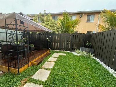 103 - 7321 Nw 174th Ter, Townhouse with 3 bedrooms, 3 bathrooms and null parking in Hialeah FL | Image 3