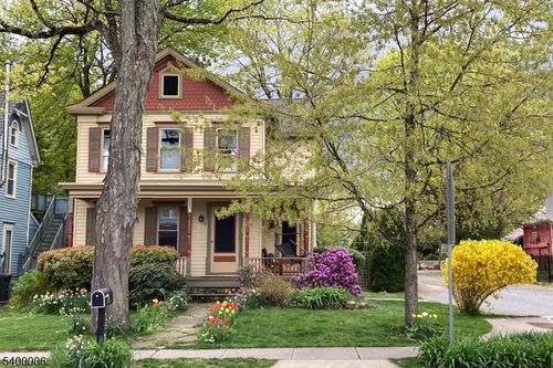 9 West St, Annandale, NJ, 08801-3054 | Card Image