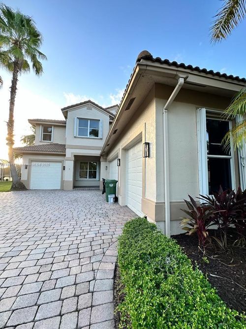 1887 Harbor View Cir, Weston, FL, 33327-1343 | Card Image