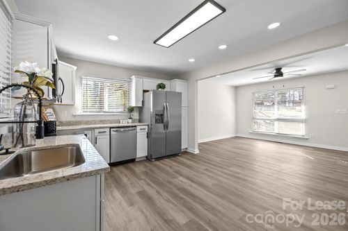 801 Davenport St, Charlotte, NC, 28208-2839 | Card Image