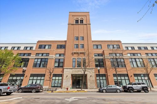 apt-224-1900 W Lawrence Ave, Chicago, IL, 60640-6932 | Card Image