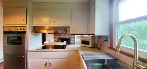 5 Maple Ave, Atkinson, NH, 03811-2527 | Card Image