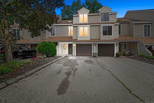 apt-89-13 Westside Dr, North Grosvenordale, CT, 06255-2167 | Card Image
