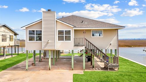 426 Shark Ln, Surfside Beach, TX, 77541-6903 | Card Image
