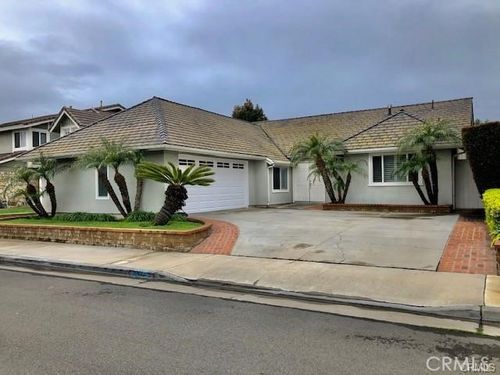 3662 Pirate Cir, Huntington Beach, CA, 92649 | Card Image