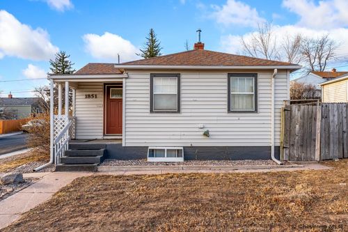 1851 E Pershing Blvd, Cheyenne, WY, 82001-4104 | Card Image