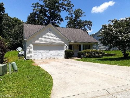 1615 Stoneshire Ct, Winston Salem, NC, 27127-5163 | Card Image
