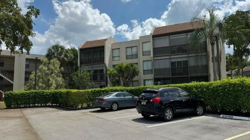 203-8050 W Mcnab Rd, Tamarac, FL, 33321-3231 | Card Image