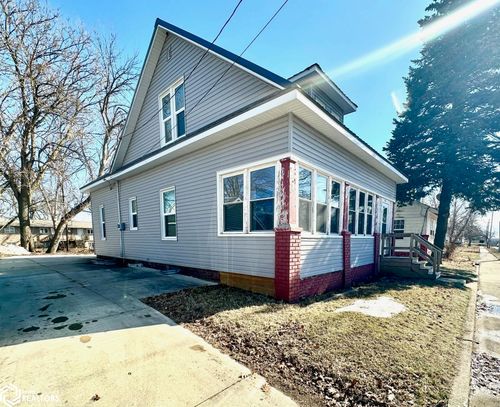 912 River St, Iowa Falls, IA, 50126-1423 | Card Image