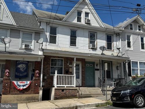 413 E Union St, TAMAQUA, PA, 18252-1618 | Card Image