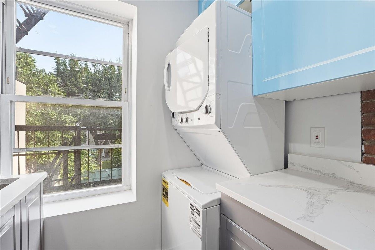 Residential Lease in JC, Downtown 5
