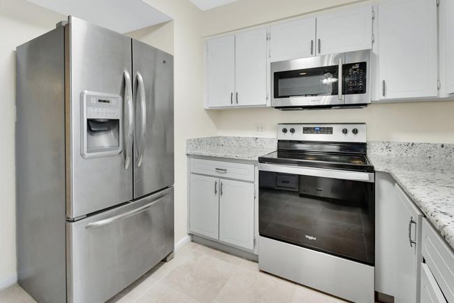 APT-110A - 600 N Boundary Ave, Condo with 2 bedrooms, 2 bathrooms and null parking in Deland FL | Image 8