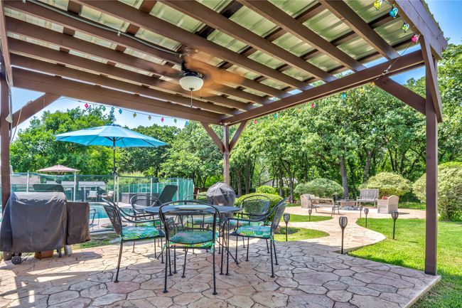 Pergola perfectly shaded from the summer sun | Image 33