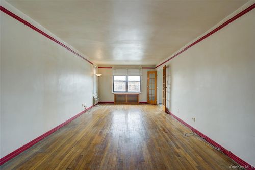 apt-5c-6395 Austin St, Rego Park, NY, 11374-3067 | Card Image