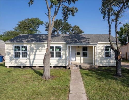 1113 Annapolis Dr, Corpus Christi, TX, 78404-3705 | Card Image