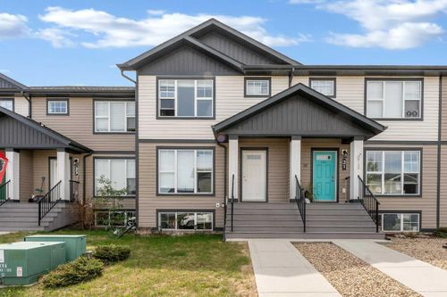 22 Hawthorn Pl, Sylvan Lake, AB, T4S0R8 | Card Image