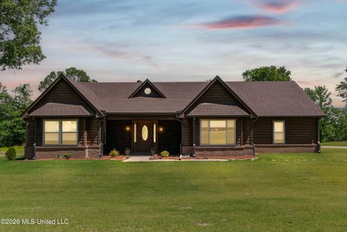 104 Oakley Cv, Senatobia, MS, 38668-6478 | Card Image