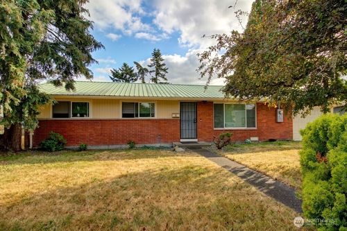 21 SW Sw 8th Ave, Oak Harbor, WA, 98277-5315 | Card Image