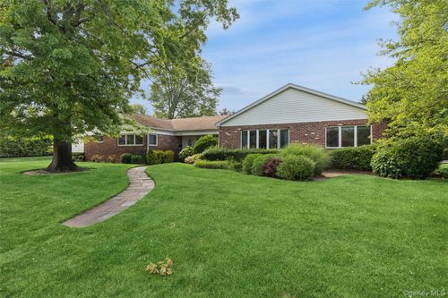72 Lake End Rd, Merrick, NY, 11566-4612 | Card Image