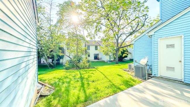 1204 Maplecrest Rd, Townhouse with 2 bedrooms, 2 bathrooms and null parking in Edison NJ | Image 15
