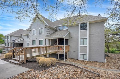 5860 Park Unit #12 Street, Shawnee, KS, 66216 | Card Image