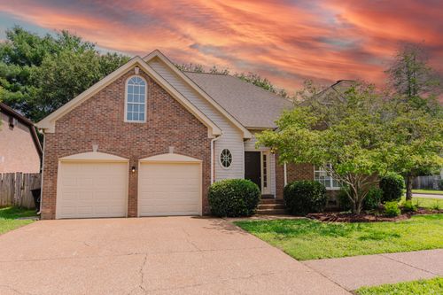 100 Crestfield Pl, Franklin, TN, 37069-1842 | Card Image