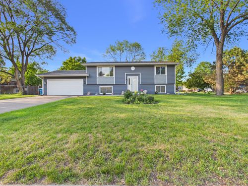 7500 119th Ave N, Champlin, MN, 55316-2240 | Card Image