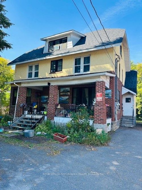 31-35 Fourth St E, Cornwall, ON, K6H2H7 | Card Image