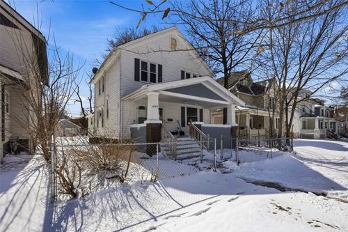 1545 Washington Ave Se, Cedar Rapids, IA, 52403-2214 | Card Image