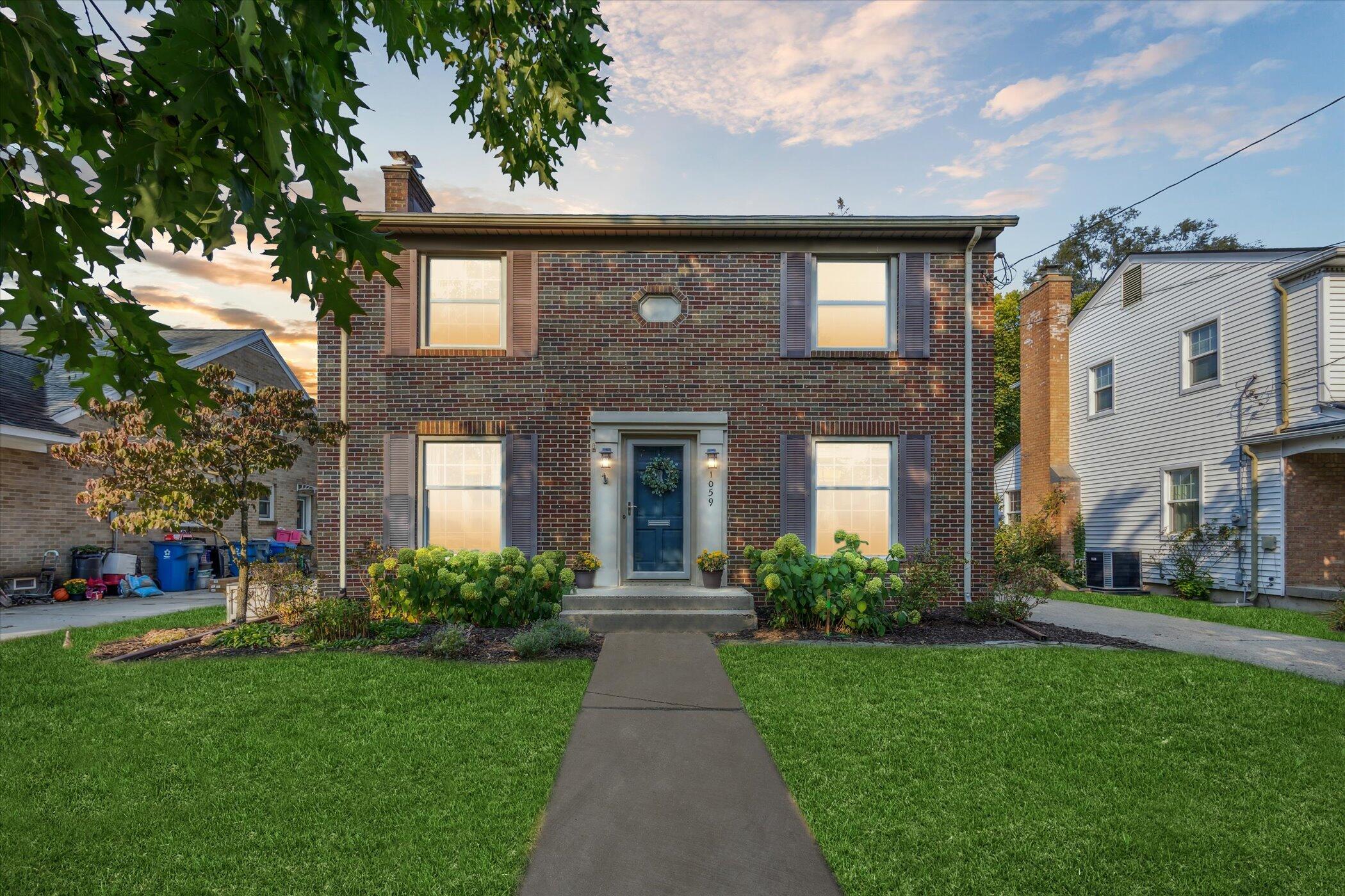 Eastwood Ave, Grand Rapids, MI 49506