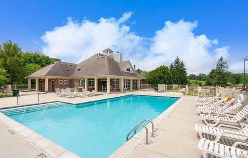 12101 Pinehurst Ln, Grand Blanc, MI, 48439-2632 | Card Image