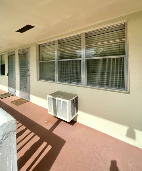 201 Canterbury I, West Palm Beach, FL, 33417-1375 | Card Image