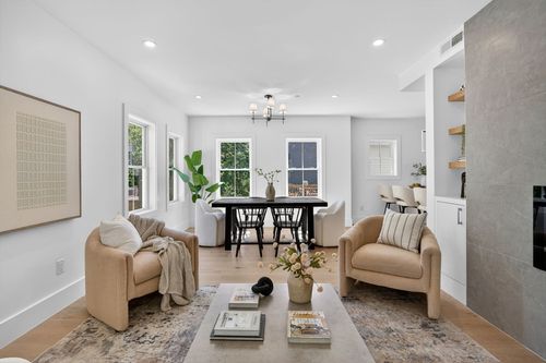 2-131 Hudson St, Somerville, MA, 02144-2631 | Card Image