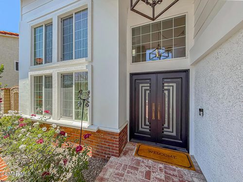2111 Peak Pl, Thousand Oaks, CA, 91362-4667 | Card Image