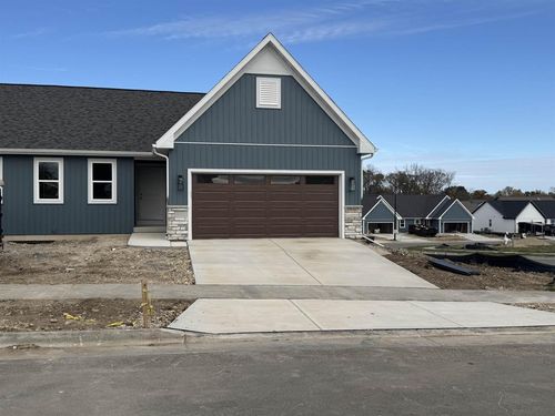 400 Orchid Ave, Stoughton, WI, 53589-8901 | Card Image