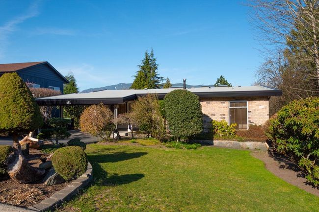 481 Mcgill Drive, House other with 4 bedrooms, 2 bathrooms and 6 parking in Port Moody BC | Image 2