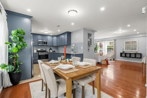 32-32 Alma St, Lawrence, MA, 01841-2531 | Card Image