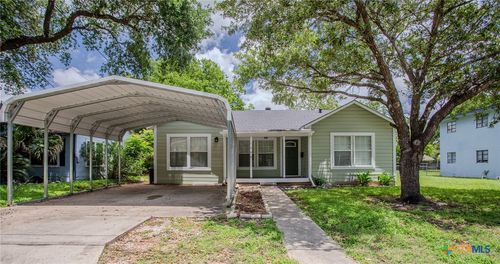 1308 E Park Ave, Victoria, TX, 77901-5513 | Card Image