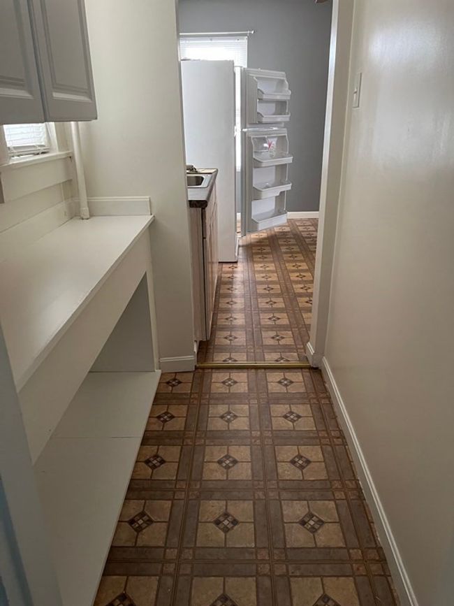 APT-2 - 108 Highland Ave, Condo with 2 bedrooms, 1 bathrooms and 1 parking in Malden MA | Image 6