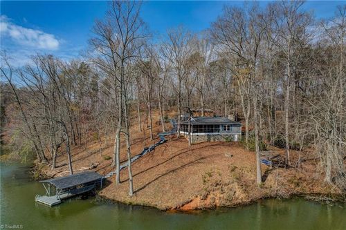 1036 Butter Rd, Reidsville, NC, 27320-0909 | Card Image