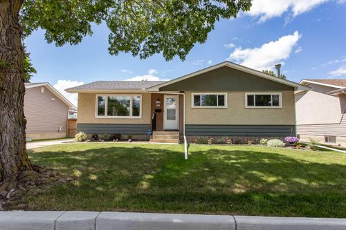 5028 58 Street, Lacombe, AB, T4L1K7 | Card Image