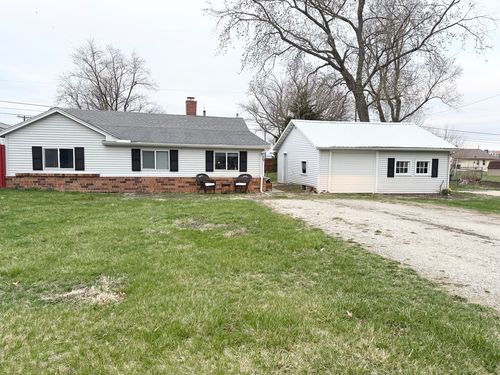 303 Orr Ave, Pekin, IL, 61554-6221 | Card Image