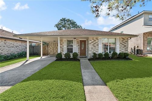 3009 Iowa Ave, Kenner, LA, 70065-4614 | Card Image