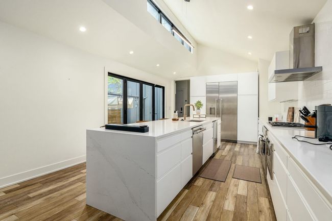 kitchen view 3 | Image 22