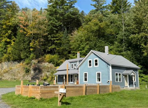 192 Elmore Rd, Worcester, VT, 05682-9645 | Card Image