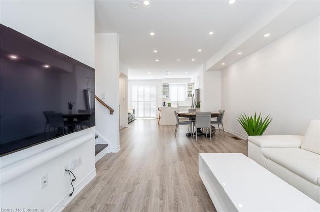 16 Place Polonaise Dr, Townhouse with 3 bedrooms, 3 bathrooms and 2 parking in Grimsby ON | Image 15