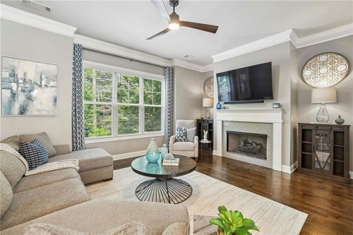 4228 Townsend Ln, Dunwoody, GA, 30346-1646 | Card Image