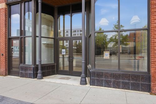 716 Main Ave, Fargo, ND, 58103-1807 | Card Image
