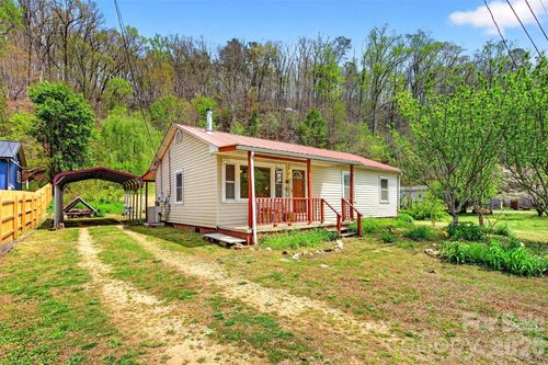 522 Old Us 70 Highway, Old Fort, NC, 28762 | Card Image